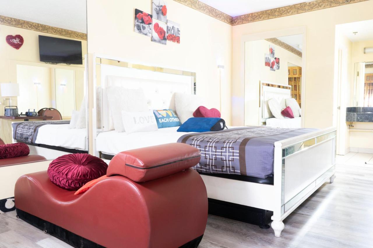 Dolton Luxe Romantic Suites מראה חיצוני תמונה