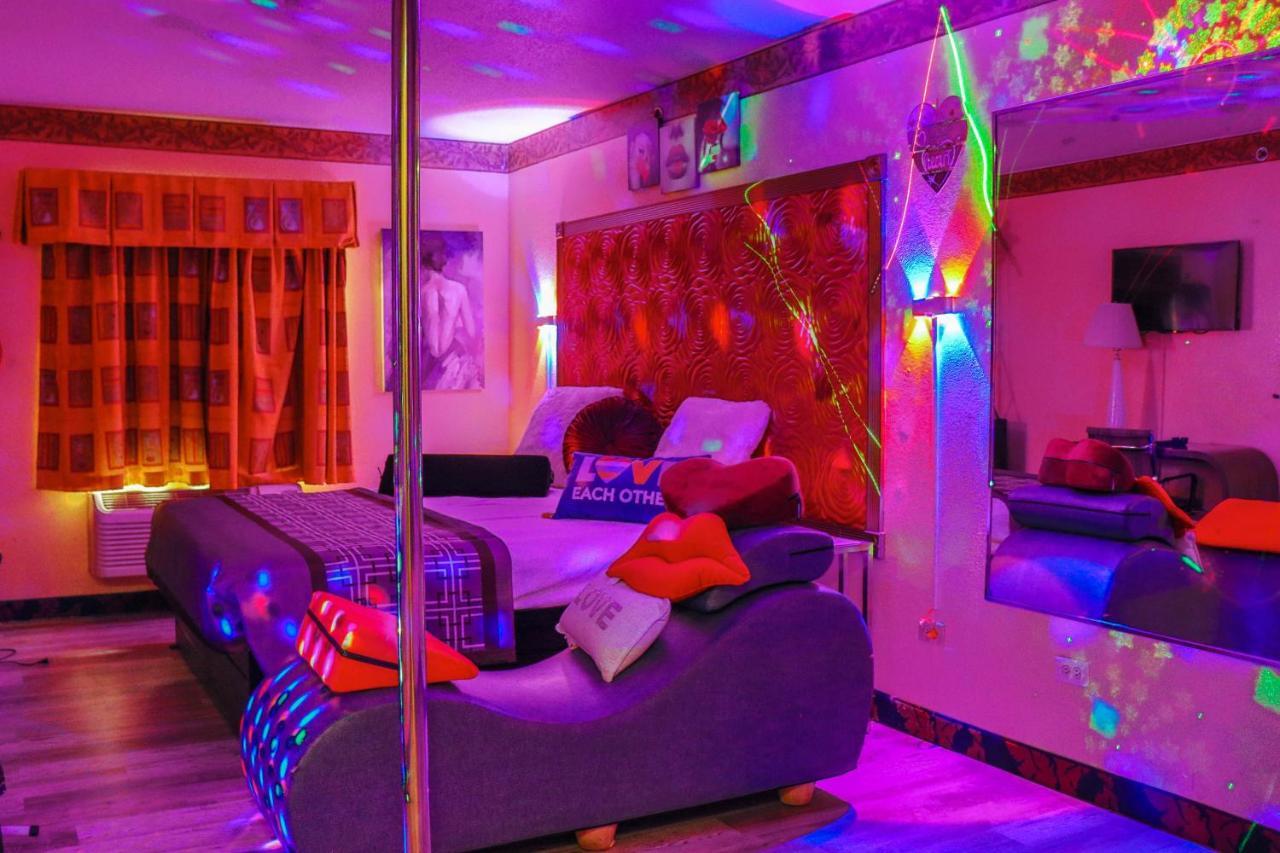 Dolton Luxe Romantic Suites מראה חיצוני תמונה