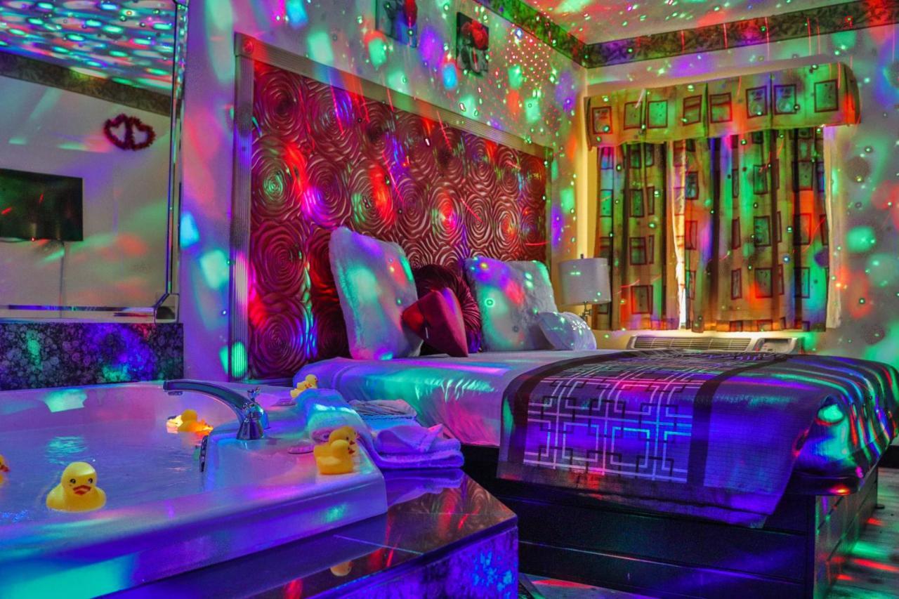 Dolton Luxe Romantic Suites מראה חיצוני תמונה