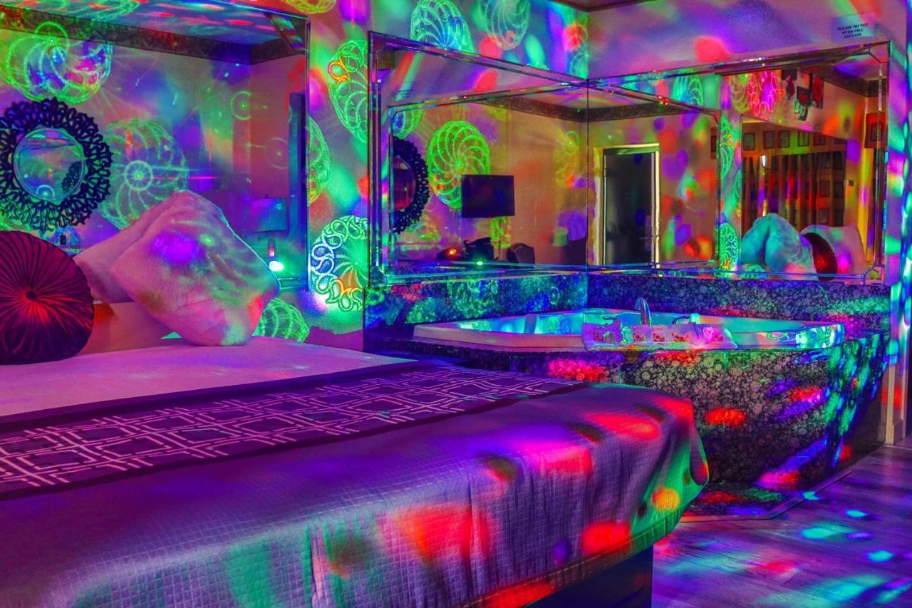 Dolton Luxe Romantic Suites מראה חיצוני תמונה