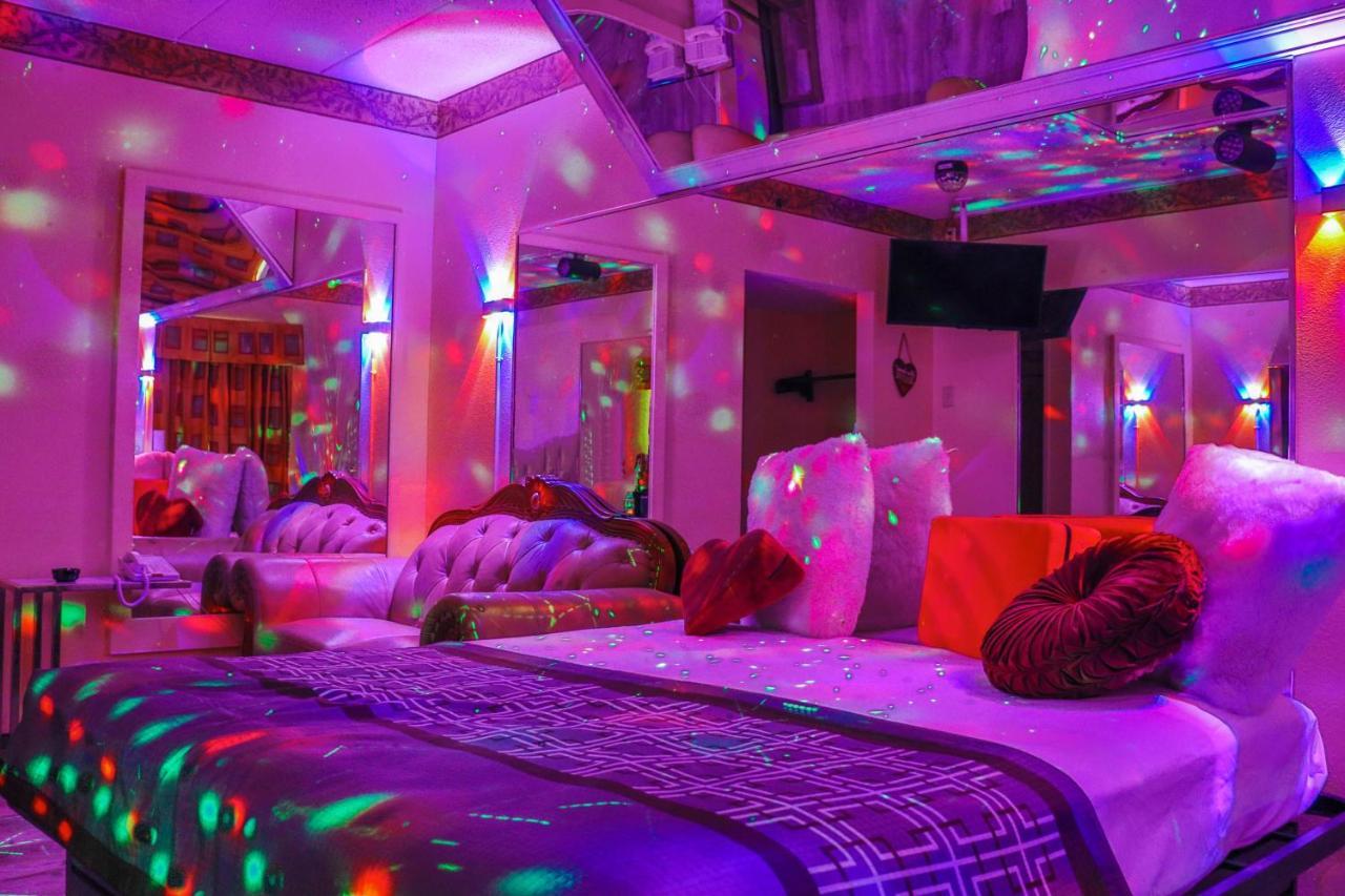 Dolton Luxe Romantic Suites מראה חיצוני תמונה